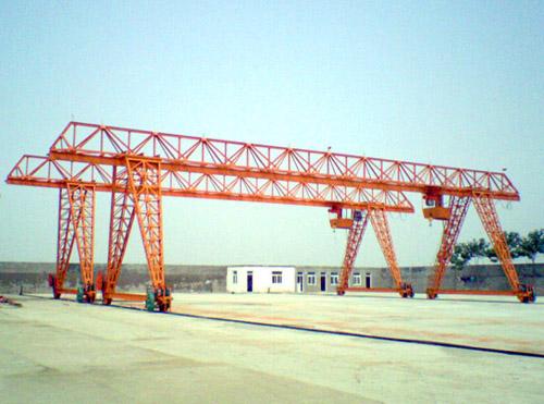 80（50 60  90   100  120  ）噸龍門吊，門式起重機做多大的地基？